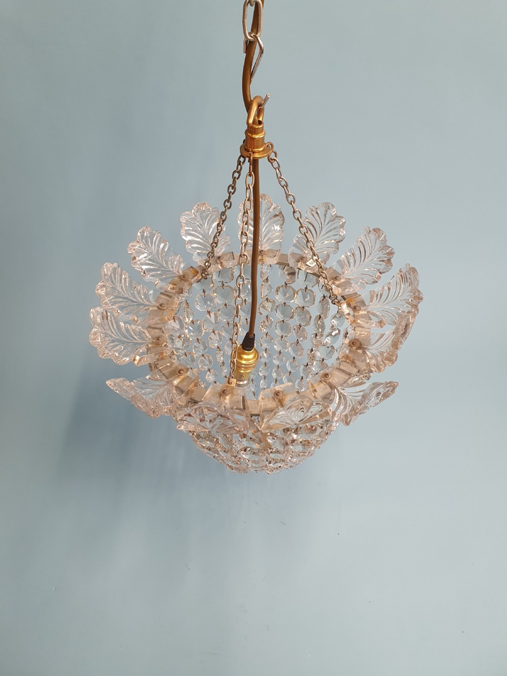 Early 20th century bag chandelier with very large glass leaf decoration 13