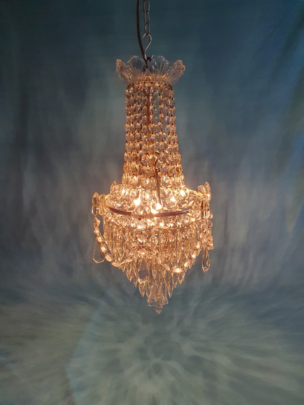 Swag chandelier with glass top swags and spikes 12