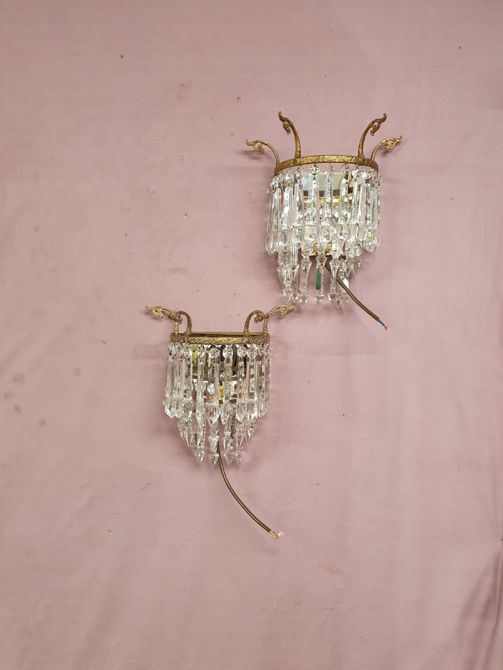 Early 20th century pair of wall lights with mirror backs
