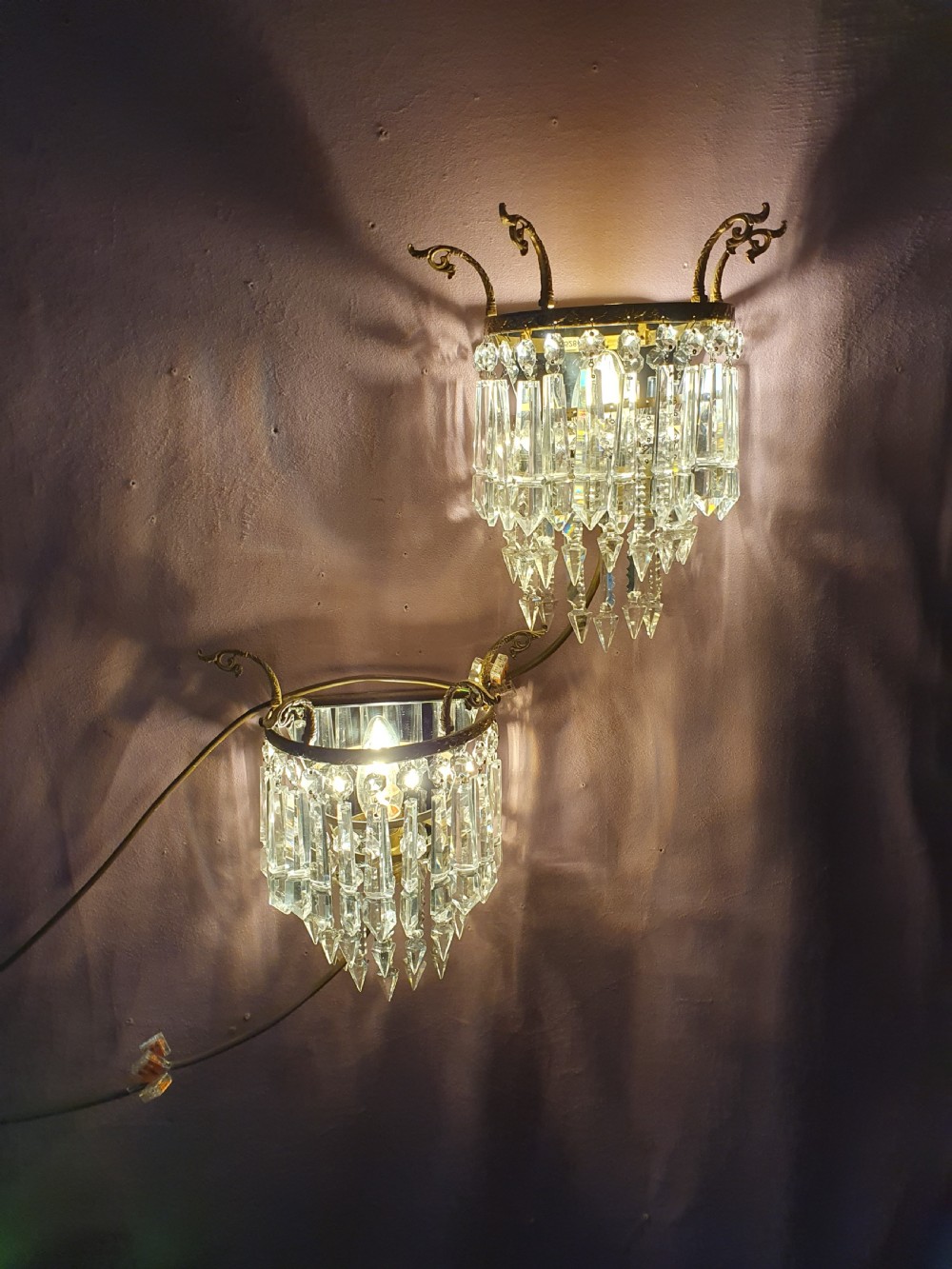 Early 20th century pair of wall lights with mirror backs View IV