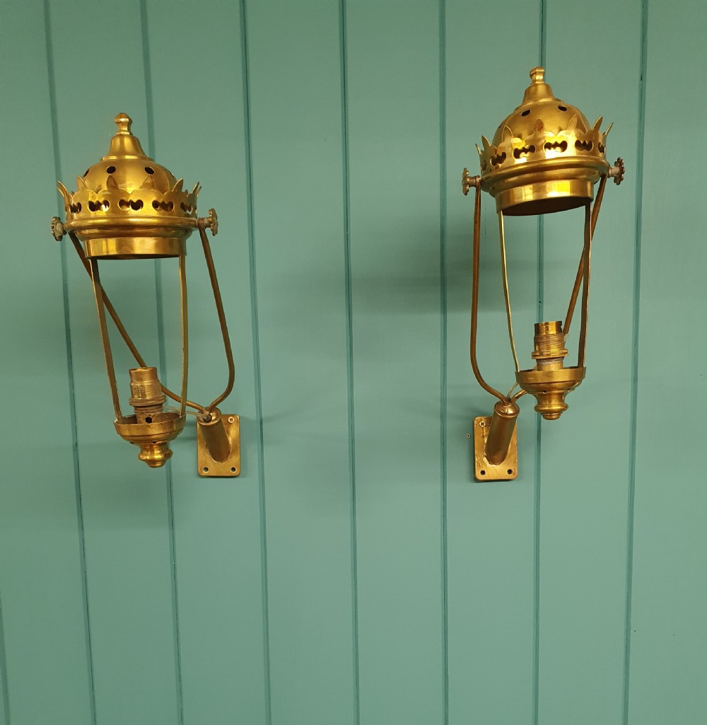Pair of early 20th-century brass wall lights