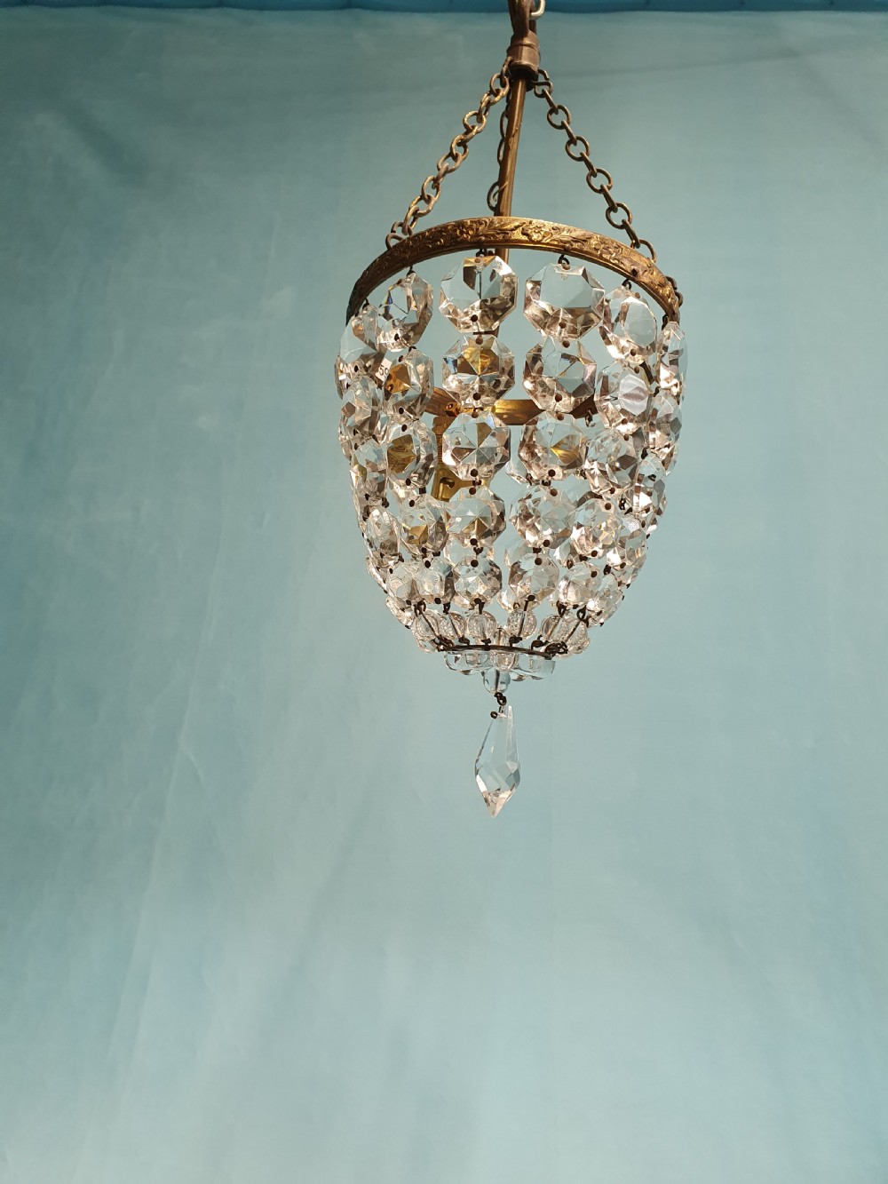 Early 20th-century pair of small bag chandeliers 5