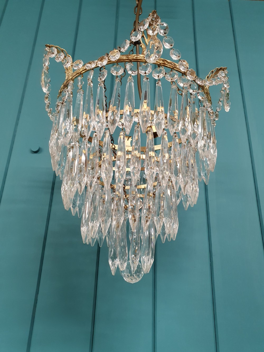 Early 20th century spike chandelier with swags to the top 12