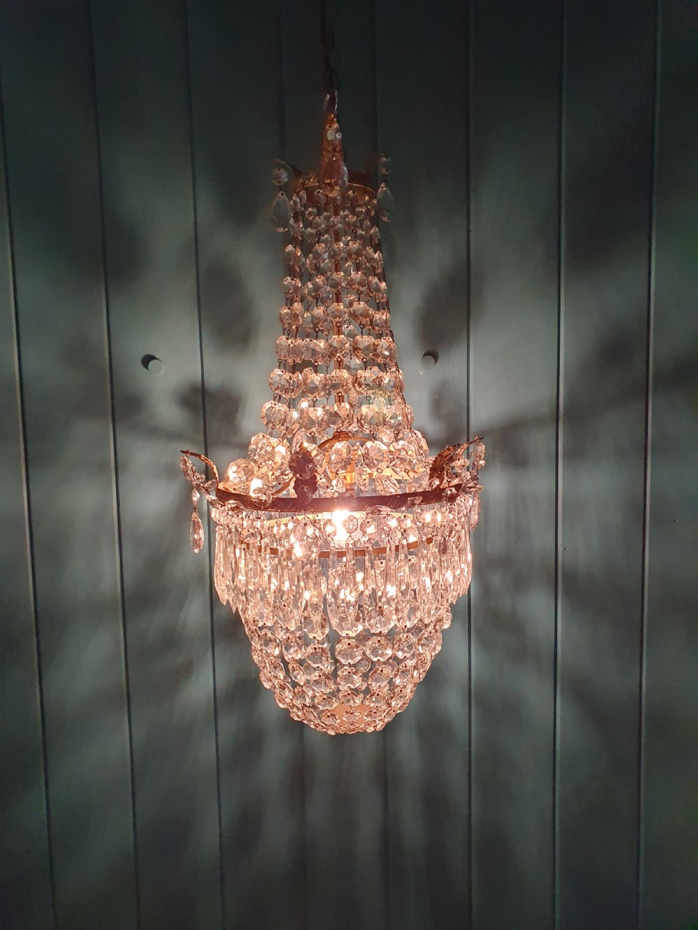 Early 20th century swag chandelier with bag and spike decoration 12