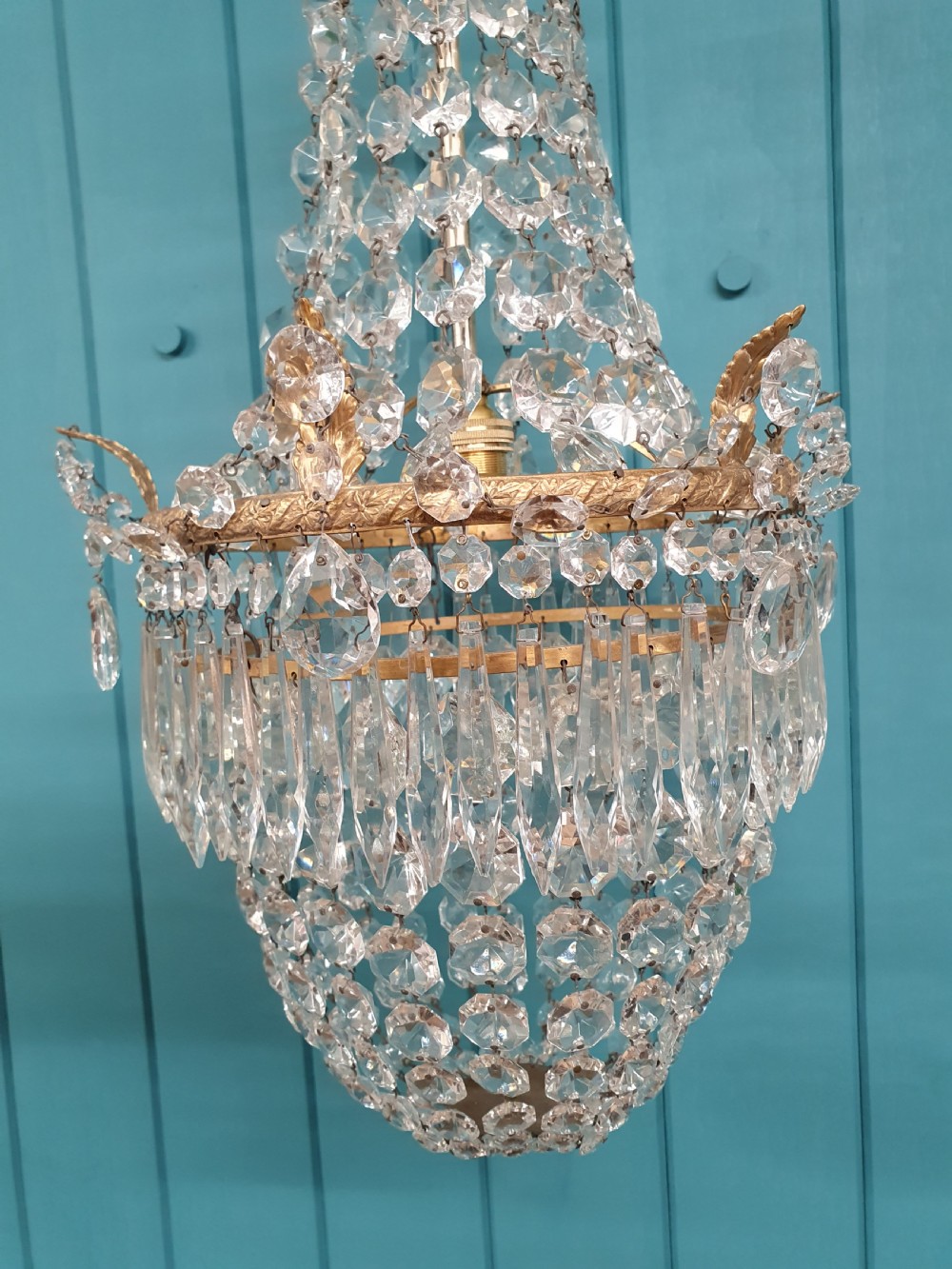 Early 20th century swag chandelier with bag and spike decoration 12