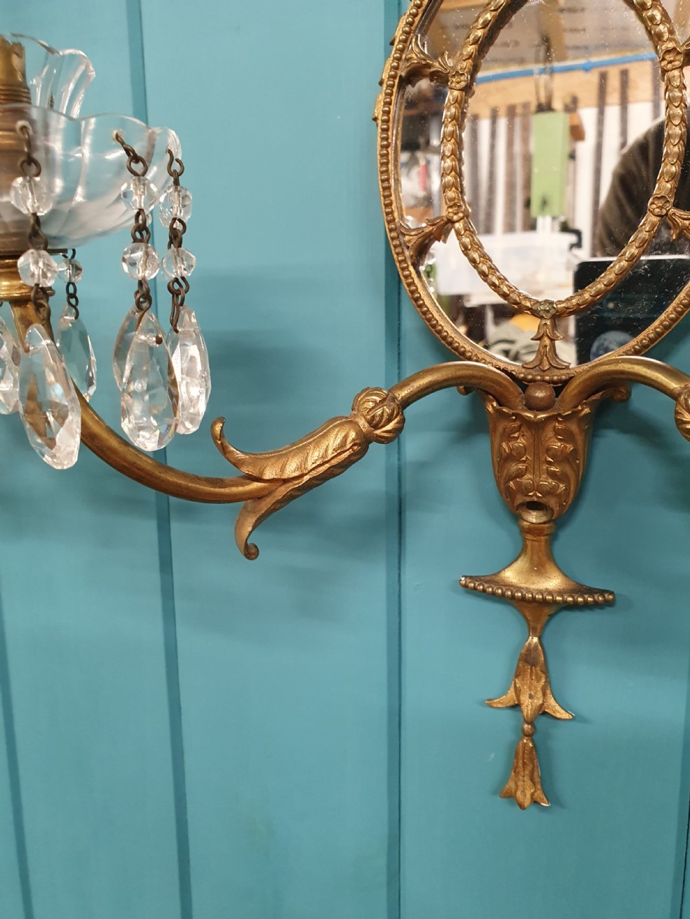 Early 20th century pair of decorative wall lights  13