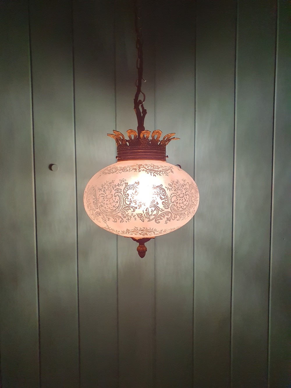 Early 20th century globe shaped light 10