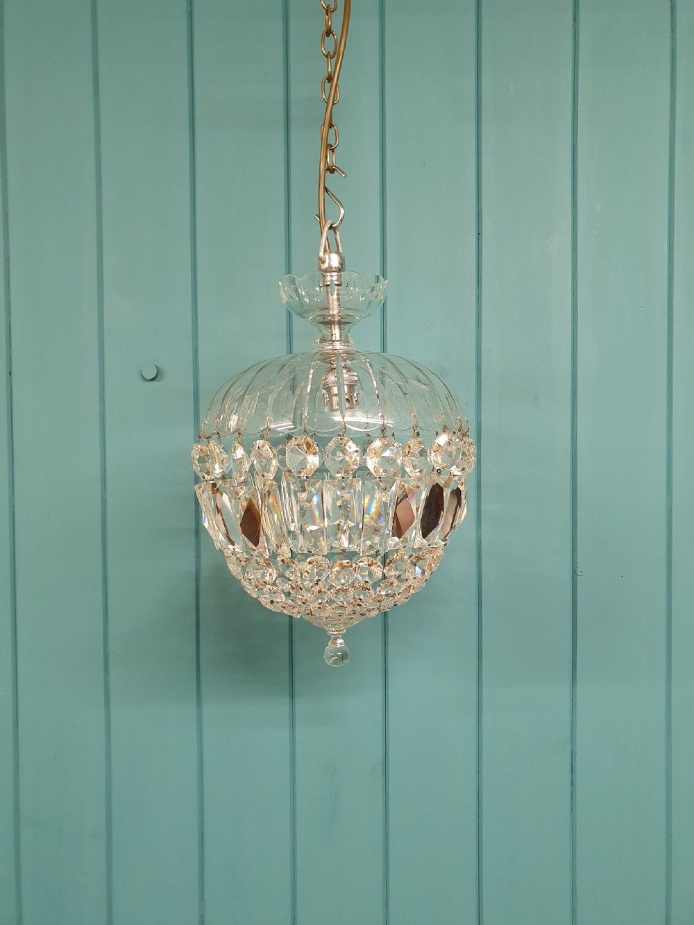 Early 20th century dome top chandelier with coffin prisms 10