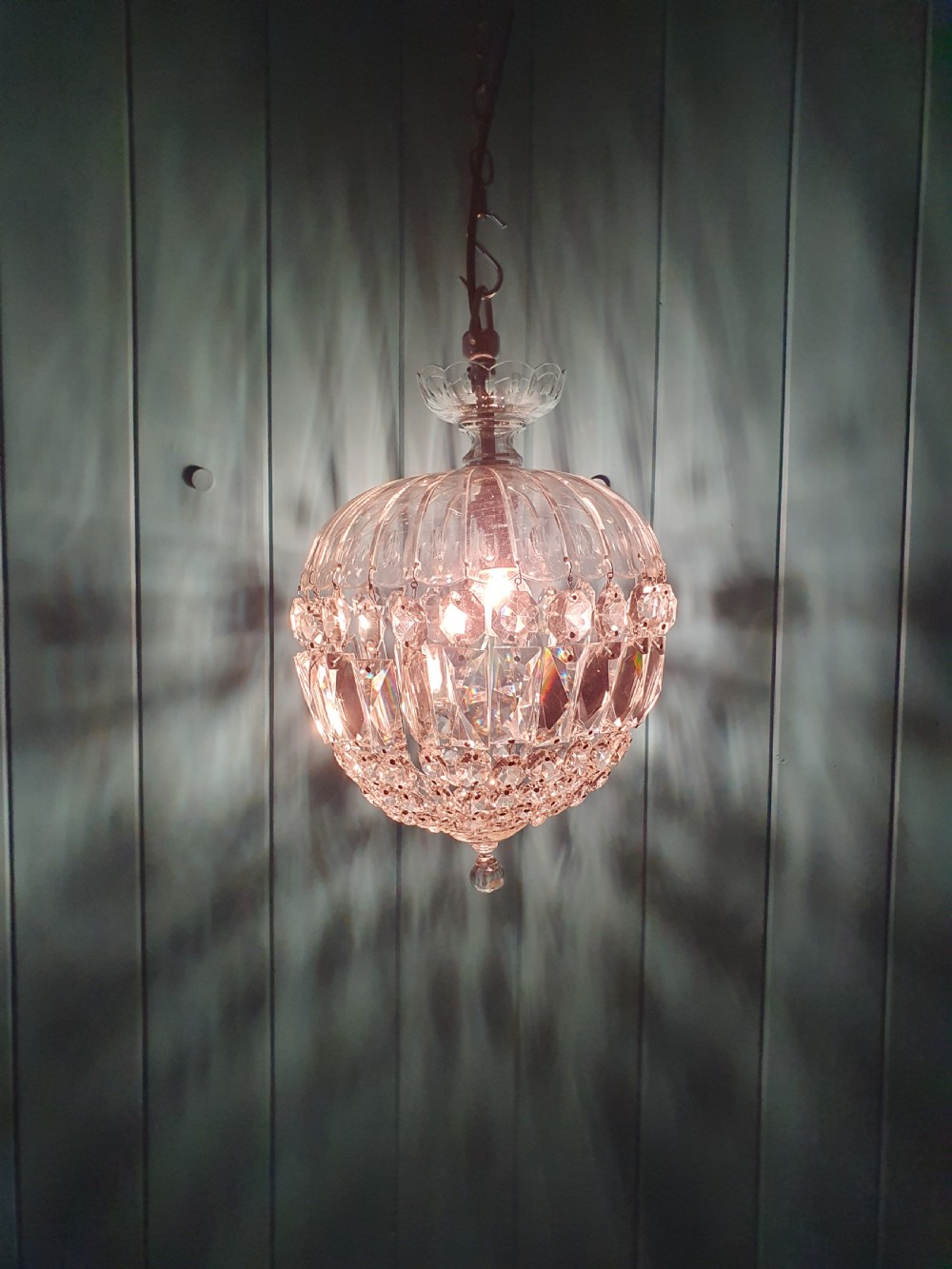 Early 20th century dome top chandelier with coffin prisms 10