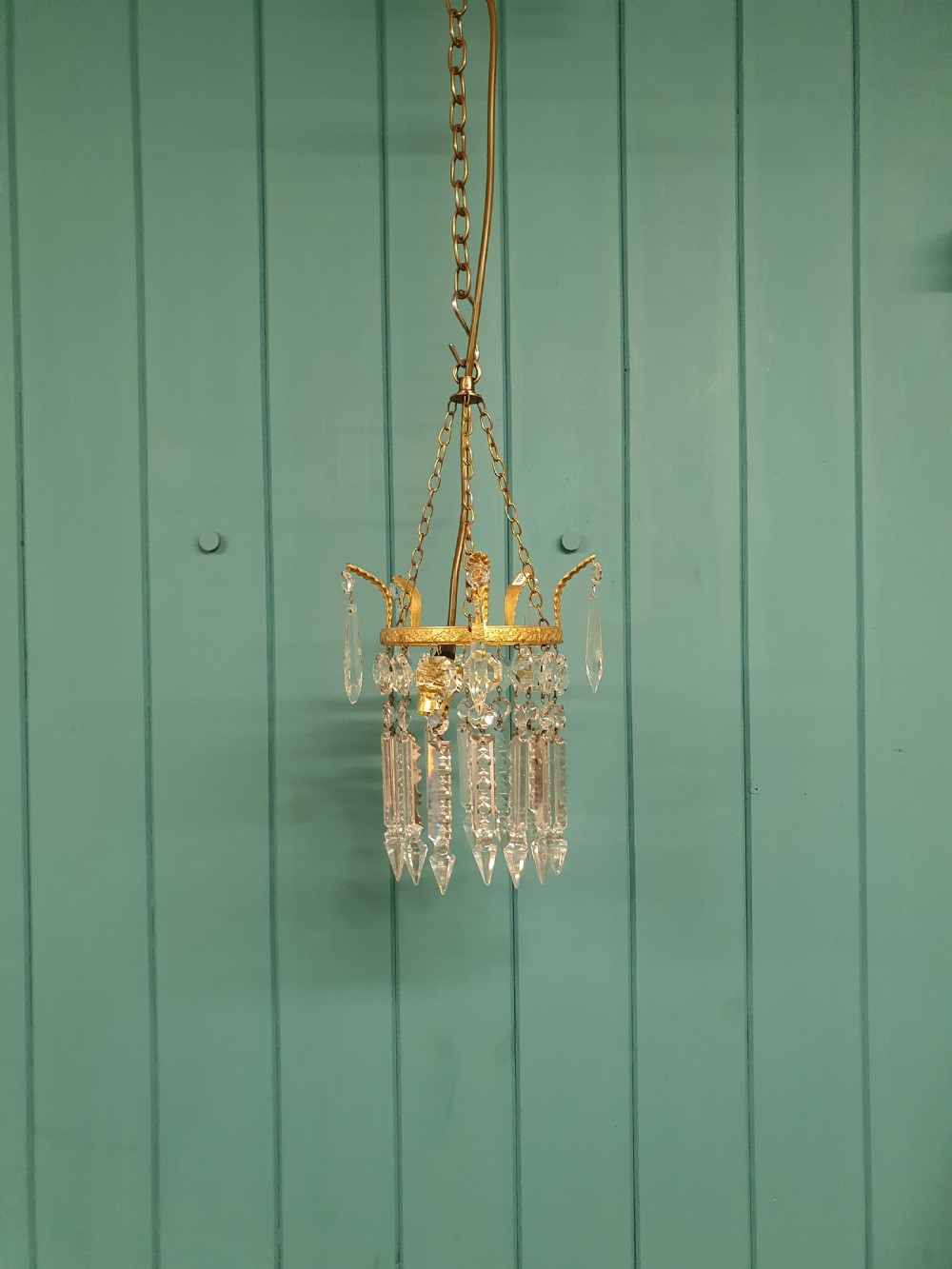 Early 20th century small lustre chandelier with finials to the top 7