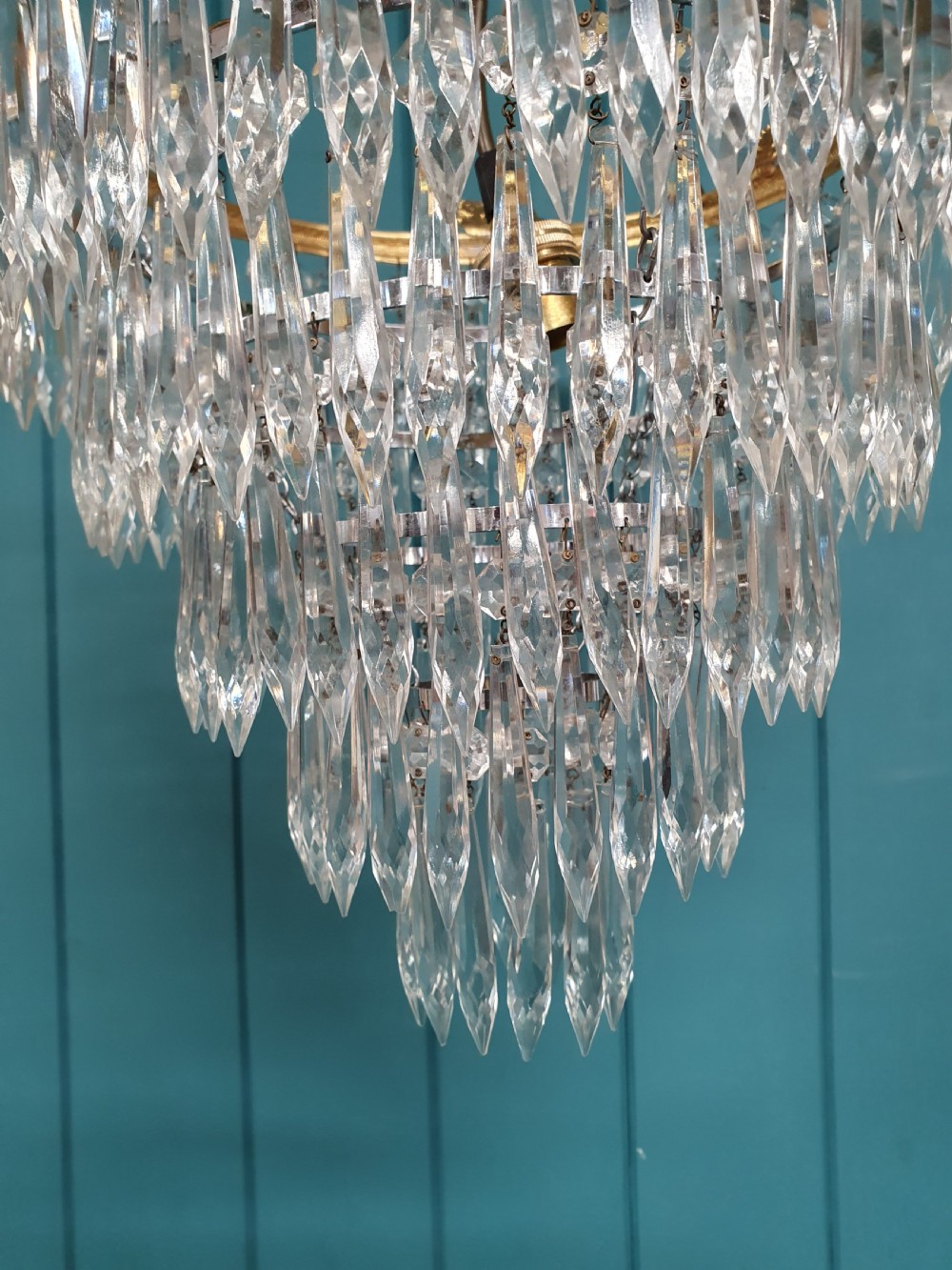 Large spike chandelier 14