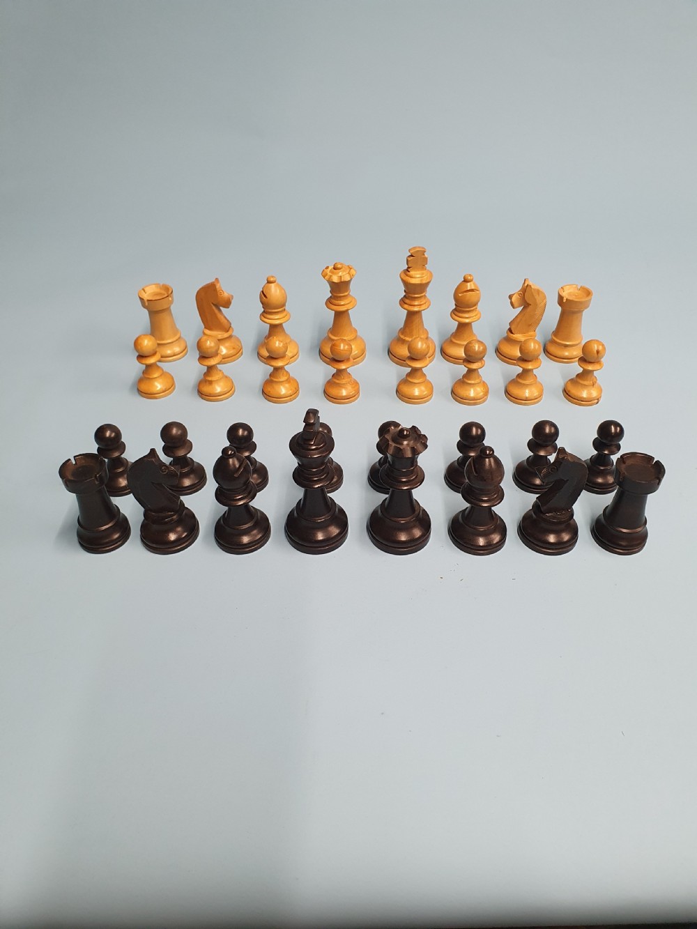 Early 20th century chess set in box wood