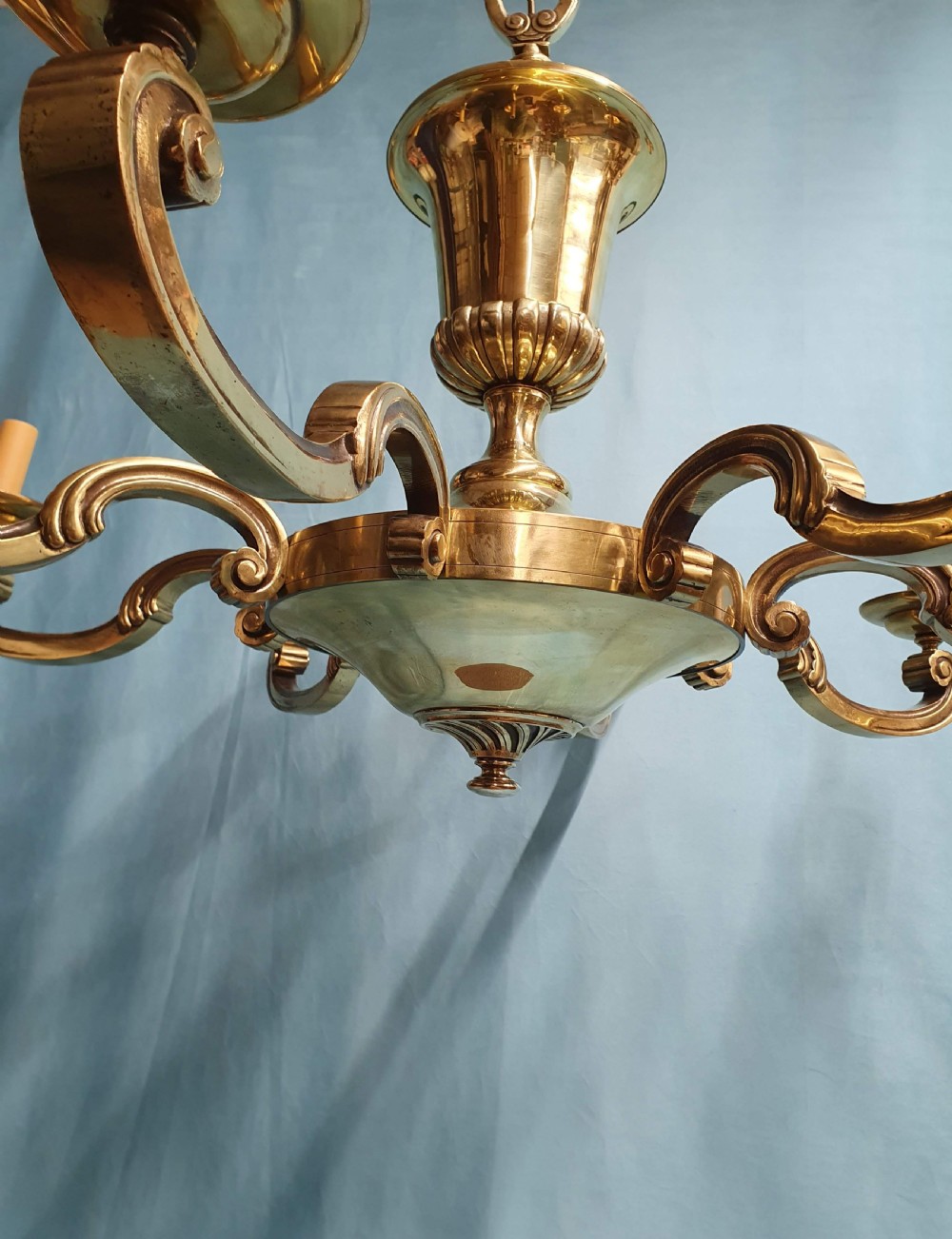 Large Dutch style brass chandelier early 20th century 38