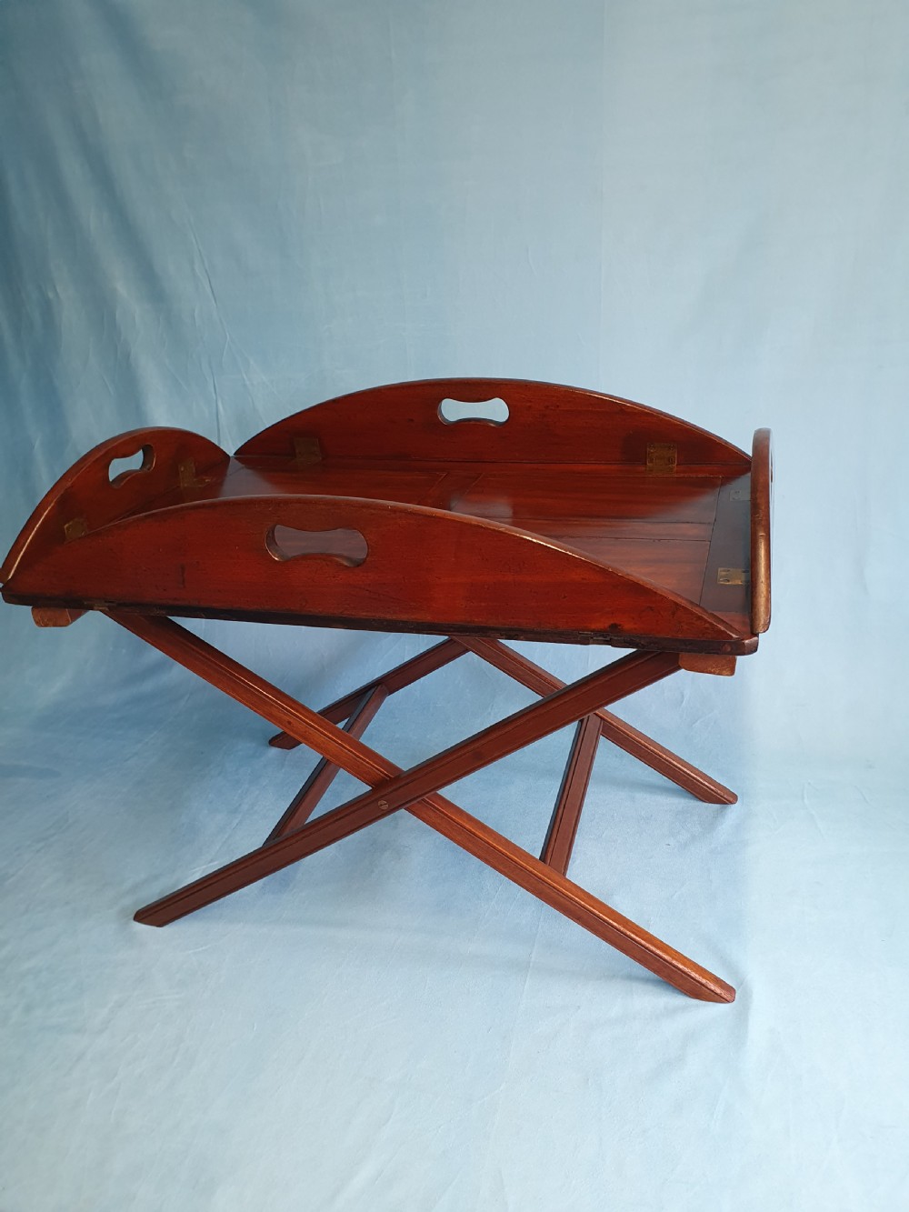 Early 19th-century folding Butlers Tray on stand View III