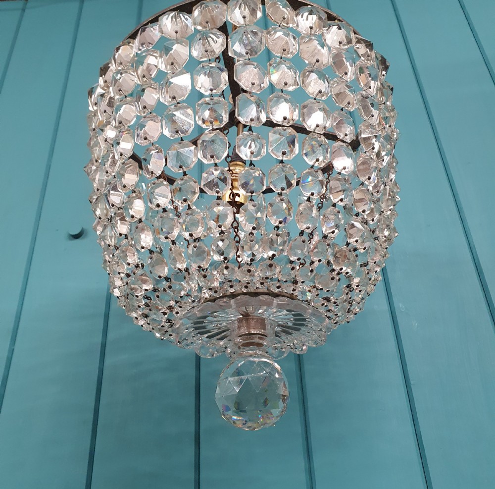 Early 20th century bag chandelier with interesting glass bottom 12