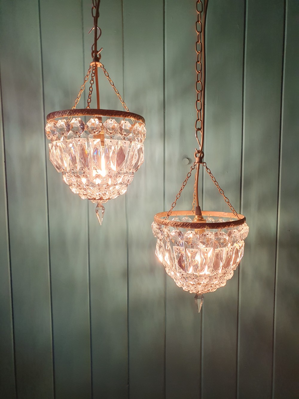 Pair of early 20th century bag chandelier with prisms 8