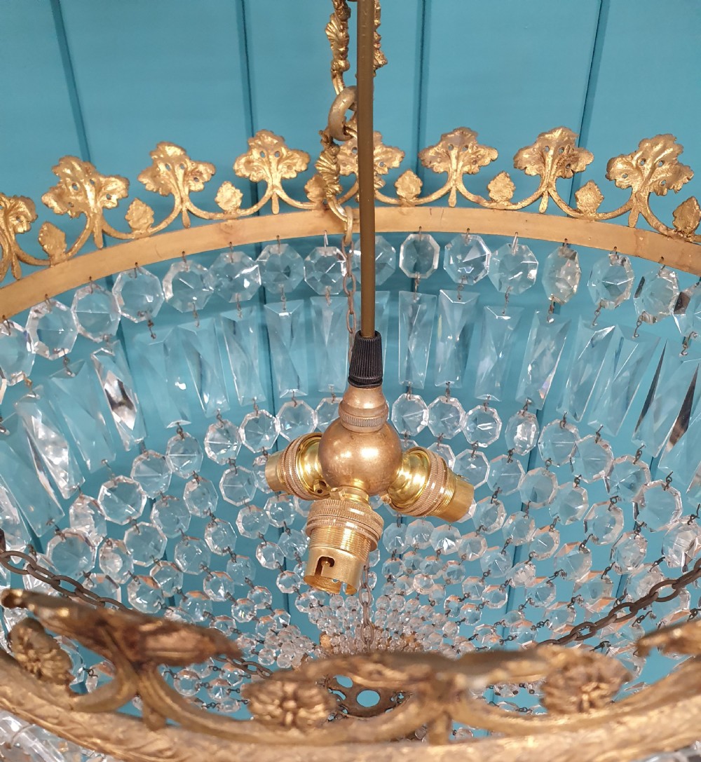 Early 20th century large bag chandelier with super quality chain 17