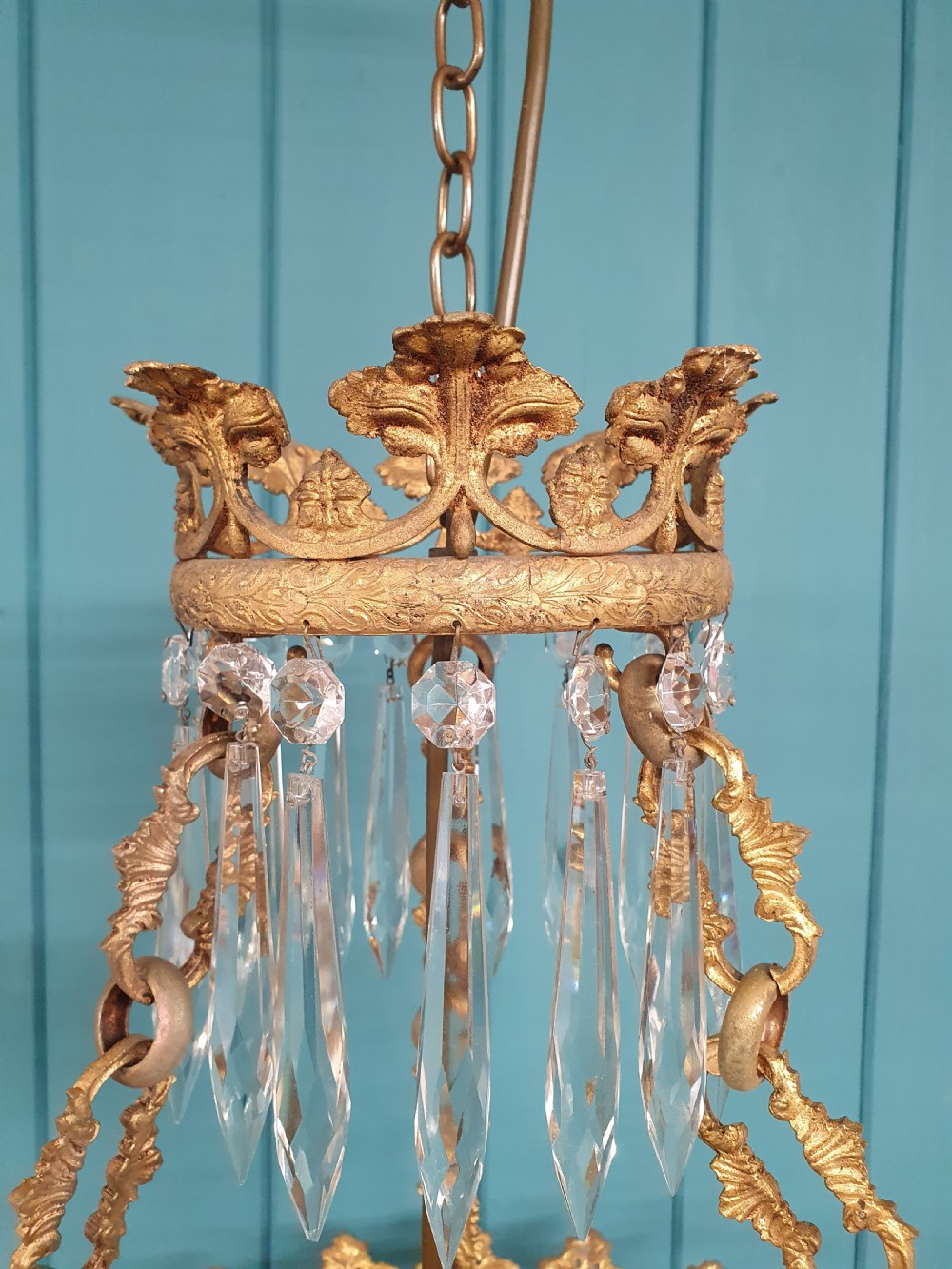 Early 20th century large bag chandelier with super quality chain 17