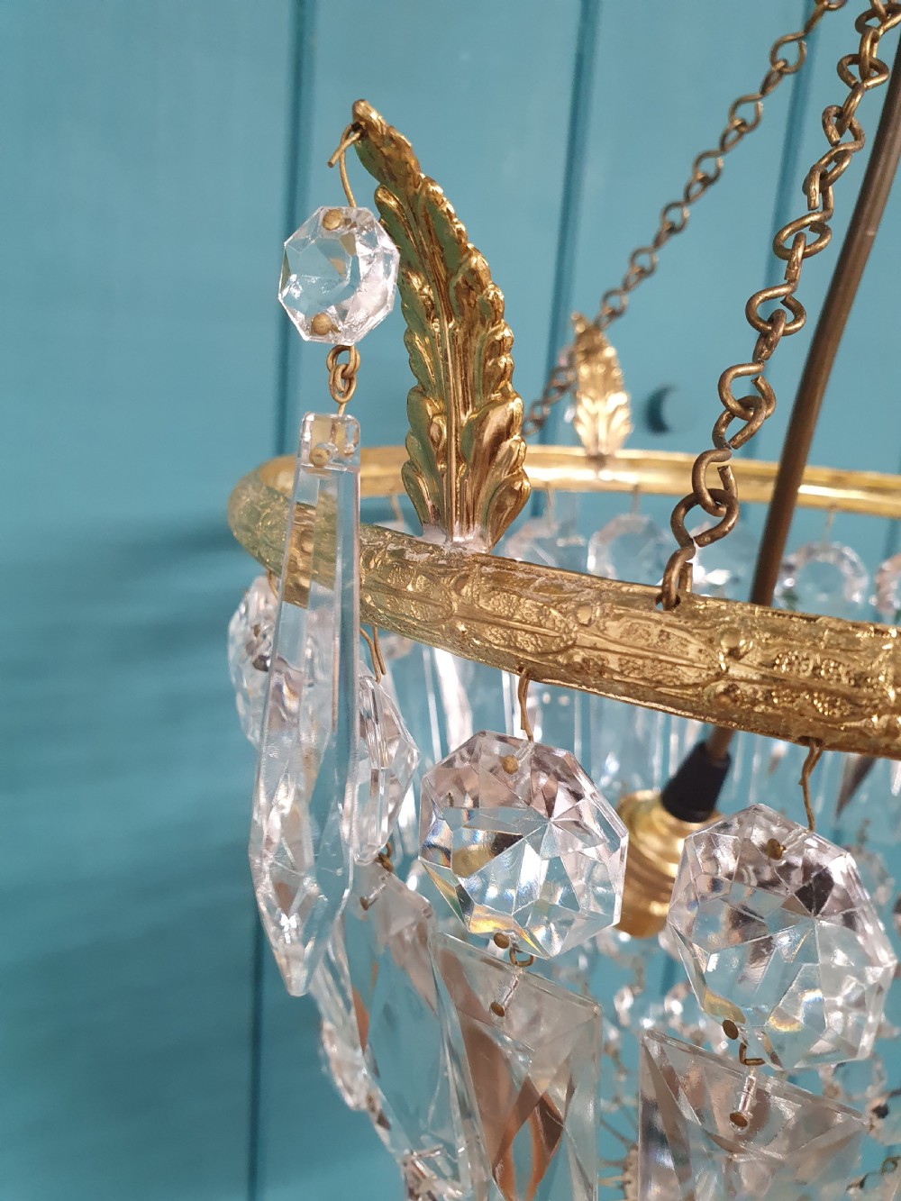 Early 20th century bag chandelier with coffin prisms 11