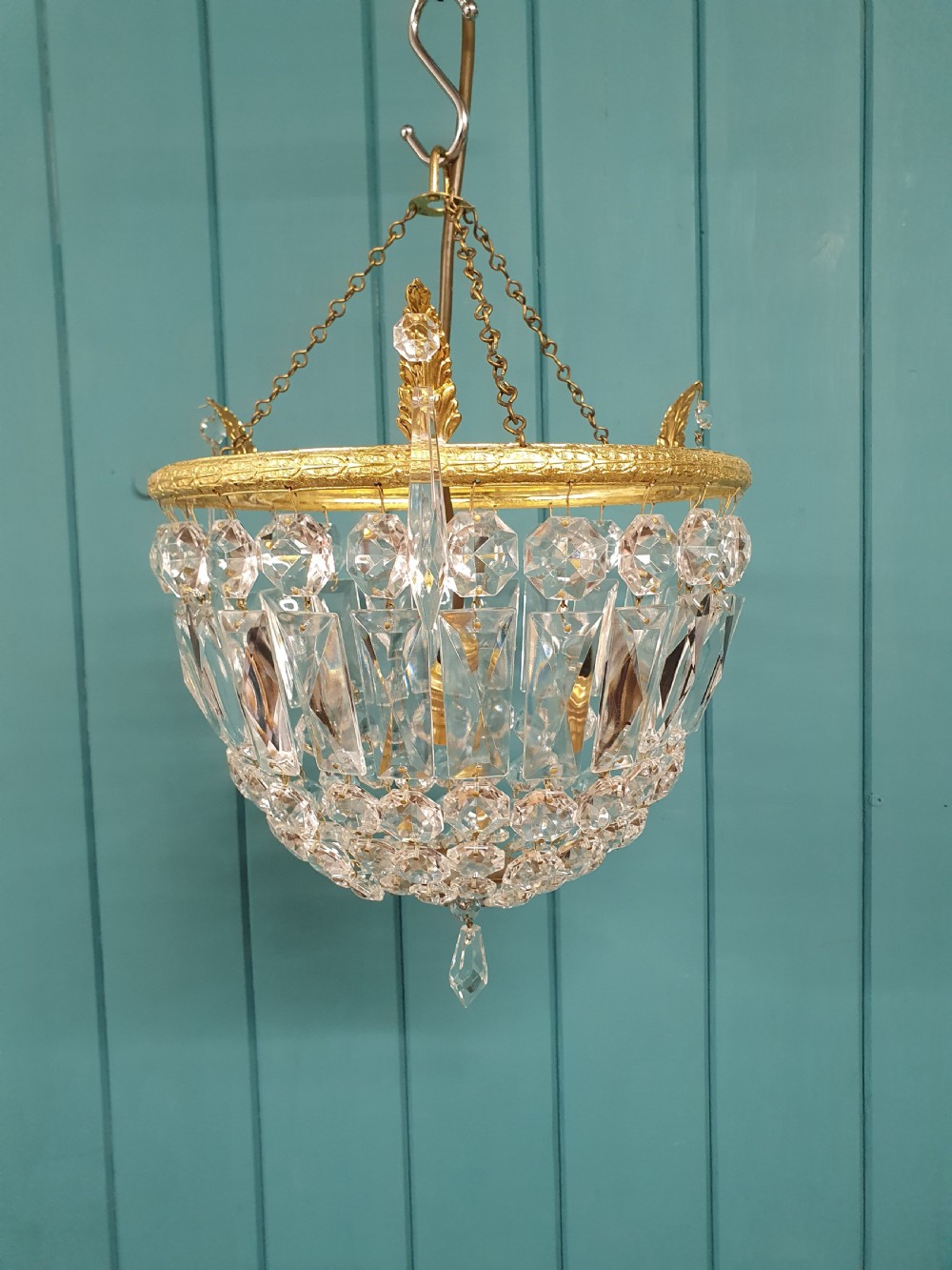 Early 20th century bag chandelier with coffin prisms 11