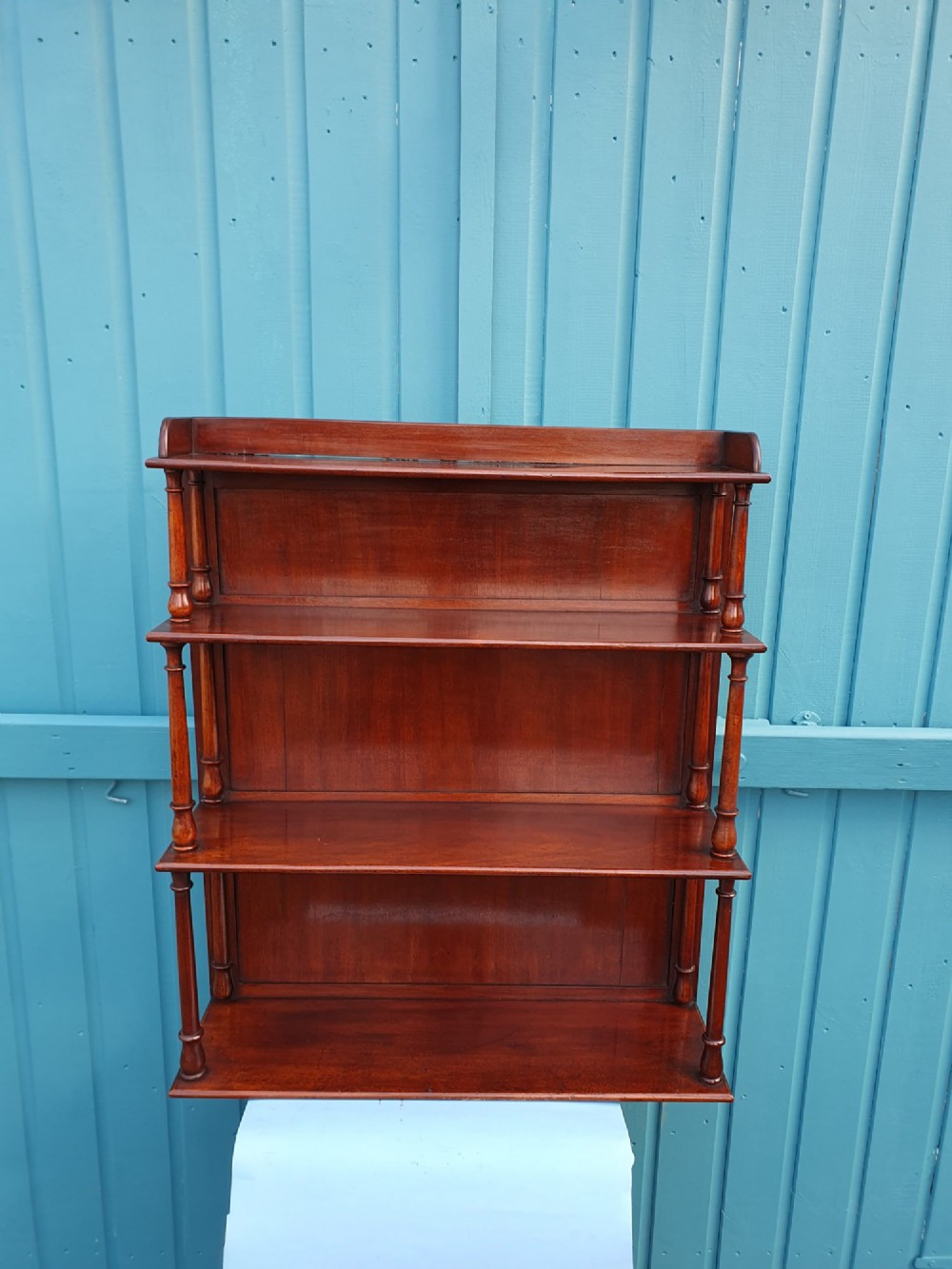 Georgian four tier mahogany bookcase
