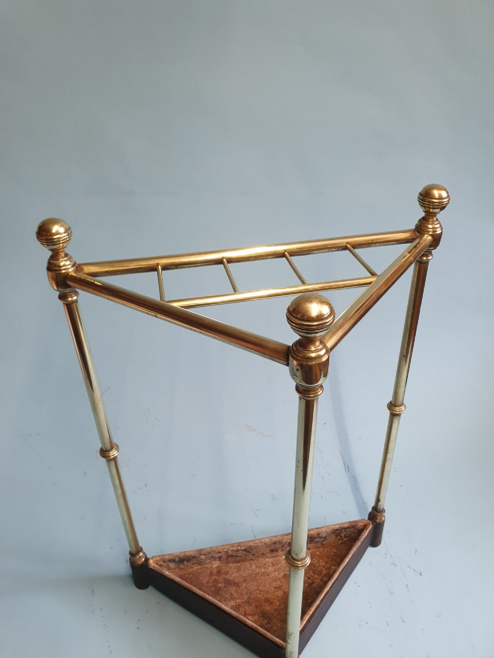 Antique brass corner stick stand 17