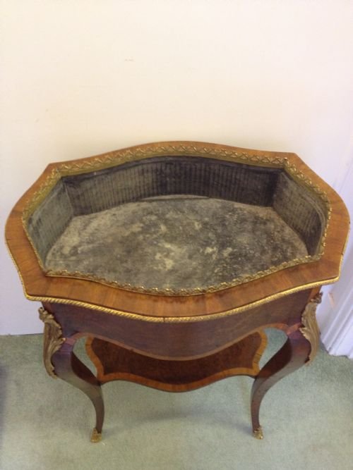 SUPER QUALITY FRENCH AMBOYNAWOOD PLANTER View III