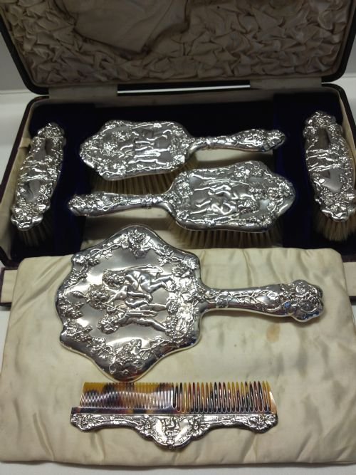 fig 1. FABULOUS SILVER BOXED DRESSING TABLE SET