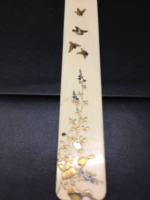 FABULOUS JAPANESE IVORY SHIBAYAMA PAGE TURNER MEIJI PERIOD 1868-1912 View VI