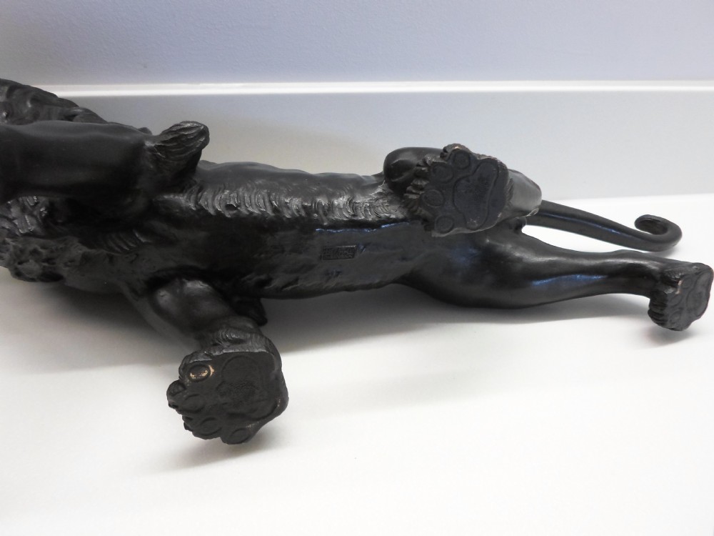 LARGE JAPANESE BRONZE LION SIGNED BY GENRYUSAI SEIYA View VI