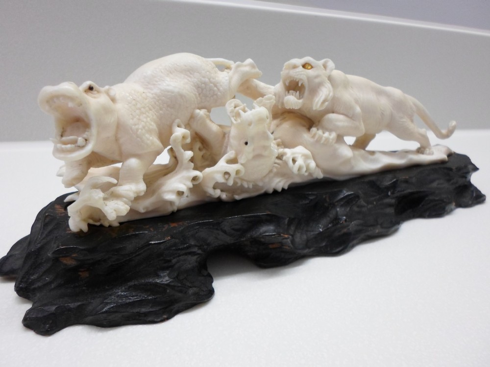 FANTASTIC JAPANESE IVORY OKIMONO LION AND HIPPOPOTAMUS GROUP  View II