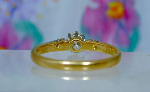 ANTIQUE ART DECO 18 CT YELLOW GOLD AND PLATINUM DIAMOND SOLITAIRE RING - ADDITIONAL PHOTO 4