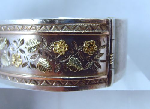 ANTIQUE VICTORIAN AESTHETIC MOVEMENT SILVER AND ROSE AND GREEN GOLD BANGLE - ADDITIONAL PHOTO 1