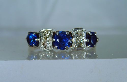 SOLD TO GRAHAM ART DECO 18 CT GOLD PLATINUM DIAMOND AND SAPPHIRE RING - ADDITIONAL PHOTO 1