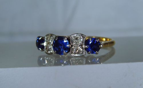 SOLD TO GRAHAM ART DECO 18 CT GOLD PLATINUM DIAMOND AND SAPPHIRE RING - ADDITIONAL PHOTO 3