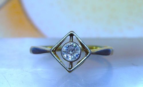 antique art deco diamond solitaire 18 ct and platinum gold ring - CATEGORY: ANTIQUE JEWELLERY - DATED 1920
