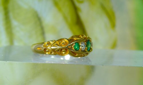 RESERVED FOR REBECCA ANTIQUE EDWARDIAN 18 CT YELLOW GOLD DIAMOND AND EMERALD RING - ADDITIONAL PHOTO 6