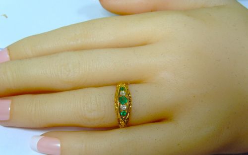 RESERVED FOR REBECCA ANTIQUE EDWARDIAN 18 CT YELLOW GOLD DIAMOND AND EMERALD RING - ADDITIONAL PHOTO 7
