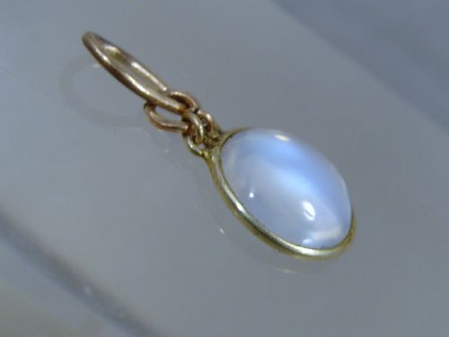 ANTIQUE EDWARDIAN MOONSTONE 9 CT GOLD SINGLE DROP PENDANT - ADDITIONAL PHOTO 1