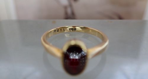 ANTIQUE EDWARDIAN 9CT YELLOW GOLD GARNET RING - ADDITIONAL PHOTO 5