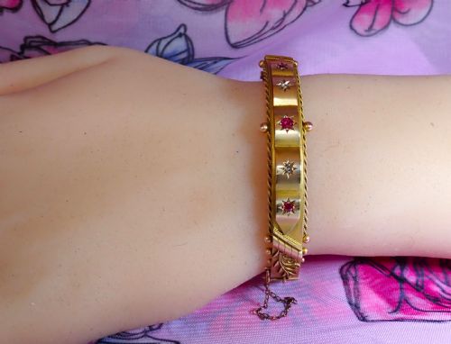 ANTIQUE EDWARDIAN 9CT GOLD RUBY AND DIAMOND BANGLE - ADDITIONAL PHOTO 8