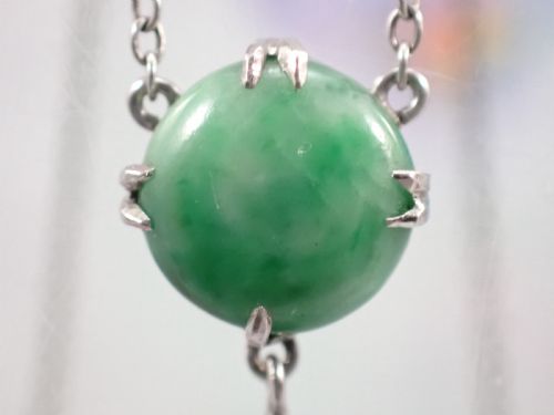 ART DECO NATURAL GREEN JADEITE JADE AND DIAMOND PENDANT - ADDITIONAL PHOTO 6