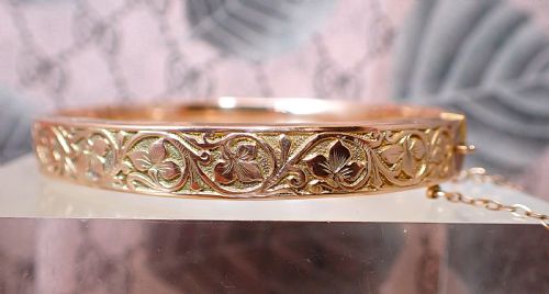ANTIQUE EDWARDIAN 9CT ROSE AND YELLOW GOLD BANGLE - ADDITIONAL PHOTO 1
