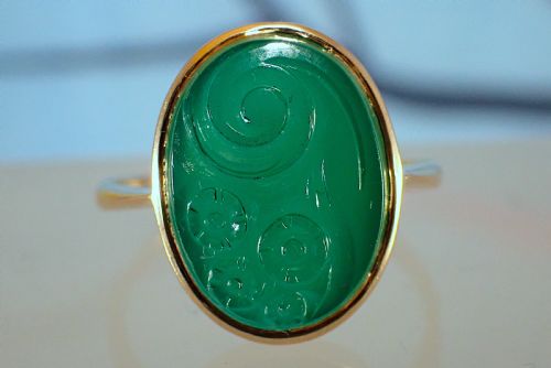 ART DECO CARVED CHALCEDONY GOLD RING - ADDITIONAL PHOTO 1