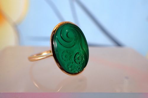 ART DECO CARVED CHALCEDONY GOLD RING - ADDITIONAL PHOTO 4