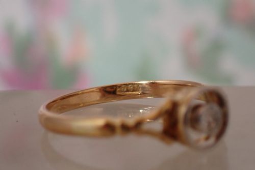 ANTIQUE ART DECO HALO DIAMOND SOLITAIRE 18 CT GOLD RING - ADDITIONAL PHOTO 5