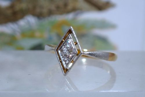 VINTAGE ORIGINAL ART DECO QUALITY 4 DIAMOND 18CT YELLOW GOLD AND PLATINUM RING - ADDITIONAL PHOTO 3