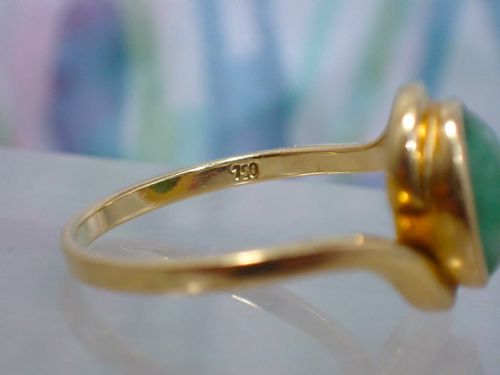 SOLD TO SARAHVINTAGE MID CENTURY 18CT GOLD NATURAL JADE RING - ADDITIONAL PHOTO 3