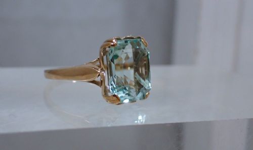 MIDCENTURY VINTAGE AQUAMARINE 9CT YELLOW GOLD RING - ADDITIONAL PHOTO 2