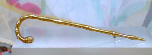 ANTIQUE EDWARDIAN 15CT YELLOW GOLD WALKING STICK BROOCH - ADDITIONAL PHOTO 3